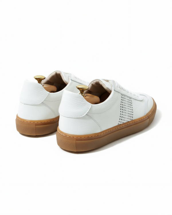 Sneaker in camoscio e bottolato