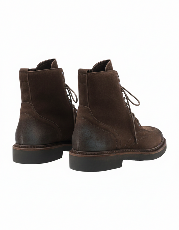 Anfibio in camoscio con vaschetta