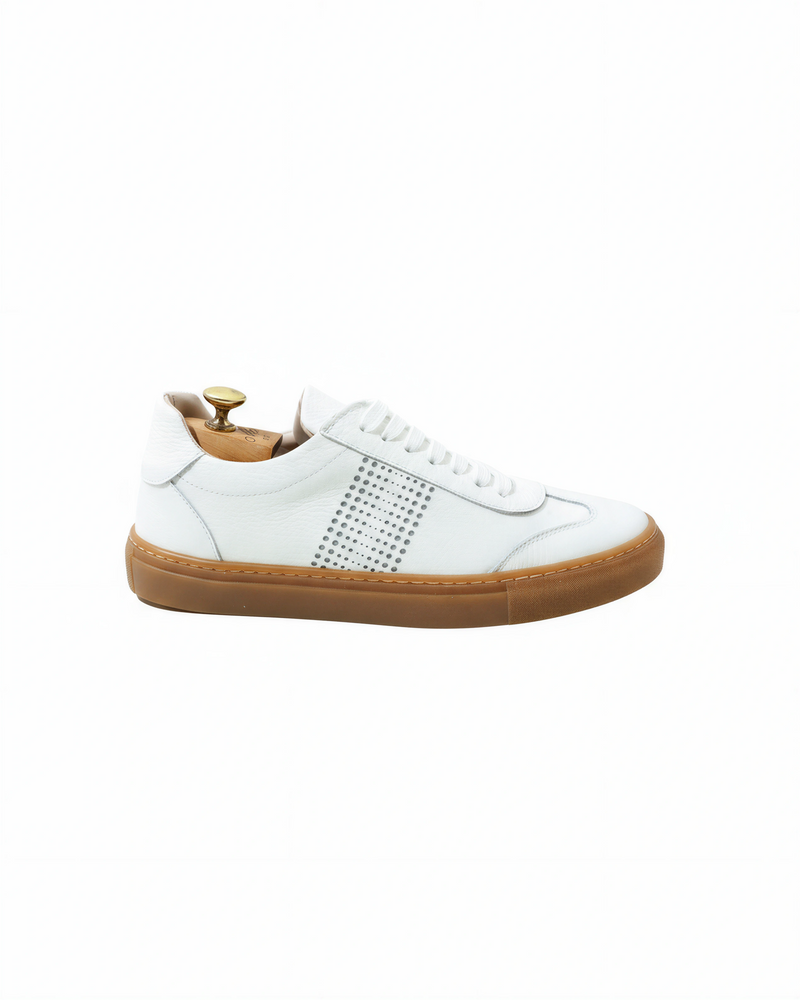 Sneaker in camoscio e bottolato