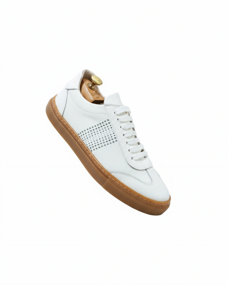 Sneaker in camoscio e bottolato