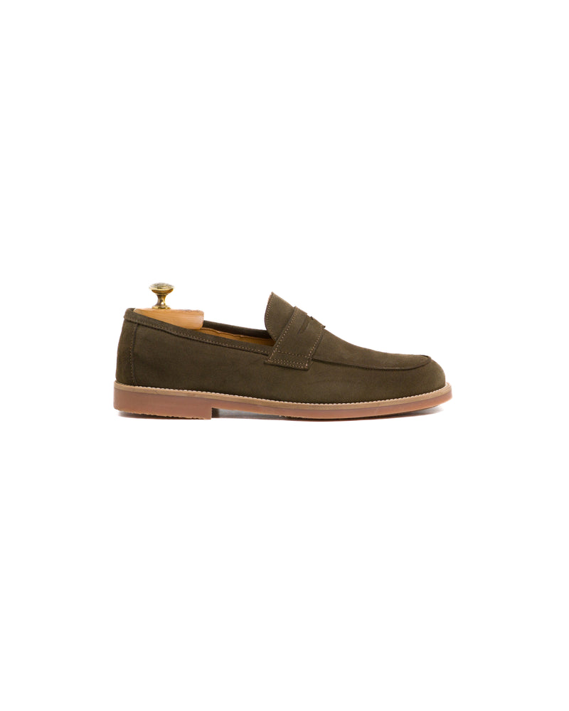 Mocassino con bendina in camoscio olive