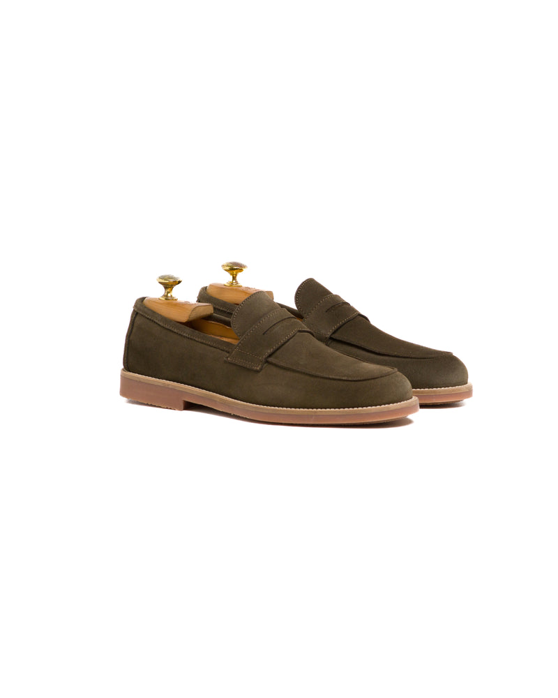 Mocassino con bendina in camoscio olive