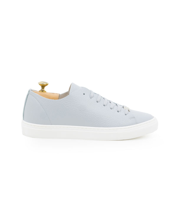 Sneaker allacciata in cervo polvere