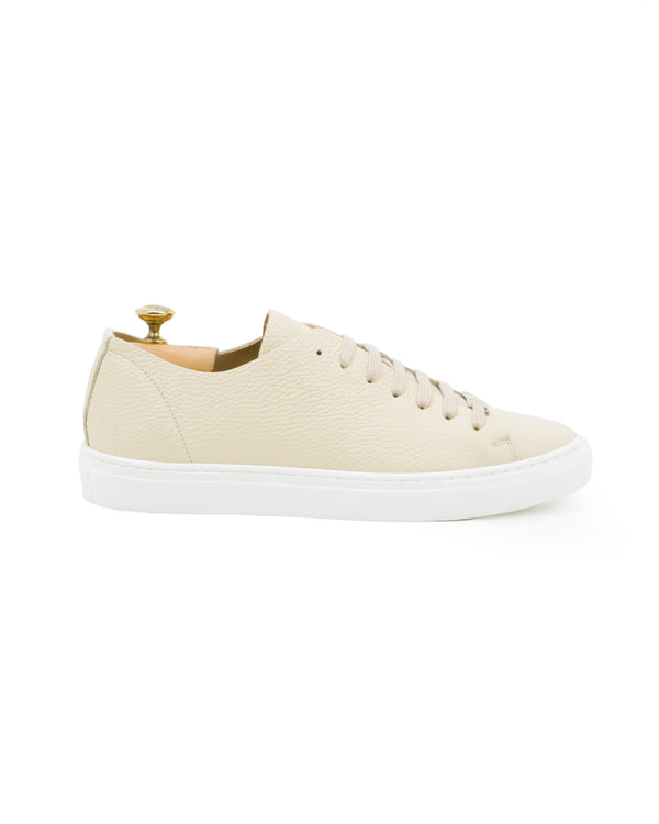 Sneaker allacciata in cervo beige